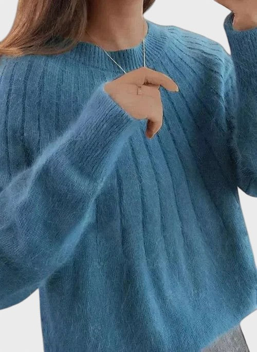 Irena™ - Пуловер с кръгло деколте и пухкава яка